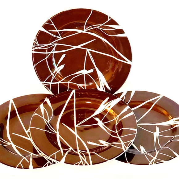 Dinnerware - Picture 2 of 4